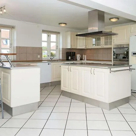 Sleeps 21 Pool * Knebel