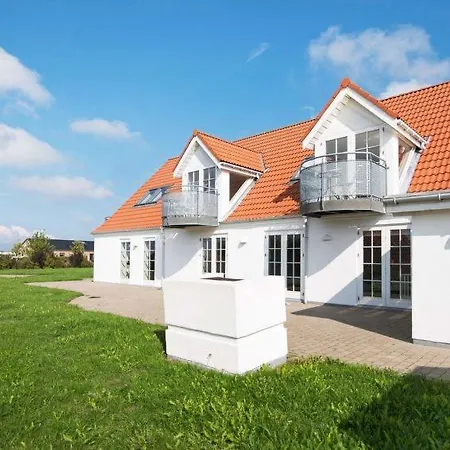 Sleeps 21 Pool Semesterbostad