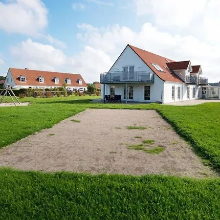 Sleeps 21 Pool Semesterbostad *