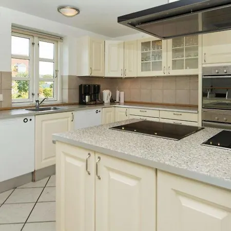 Sleeps 21 Pool * Knebel