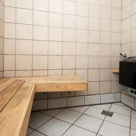 Sleeps 21 Pool Semesterbostad Knebel