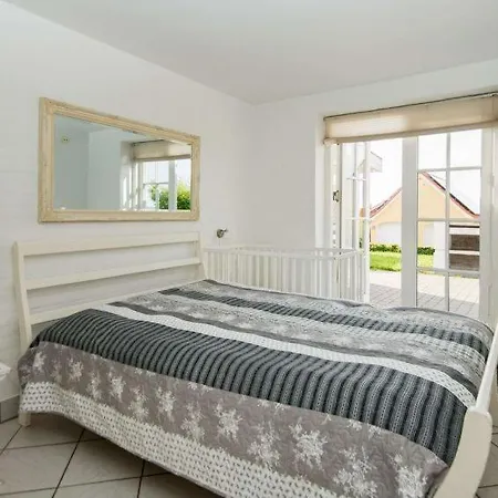 Sleeps 21 Pool Semesterbostad *